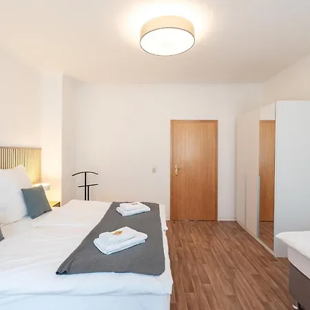 Benville - 2 Schlafzimmer - Wohnkueche - Wlan * Freital
