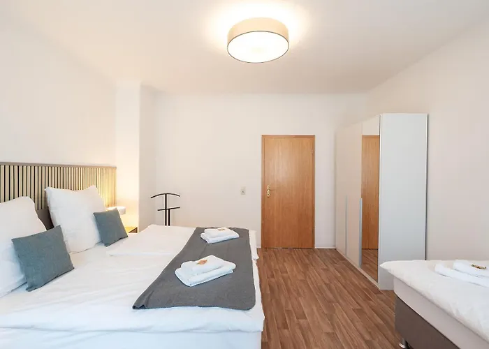 Benville - 2 Schlafzimmer - Wohnkueche - Wlan * Freital